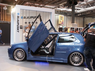 VW Golf Lambo Doors Blue : click to zoom picture.